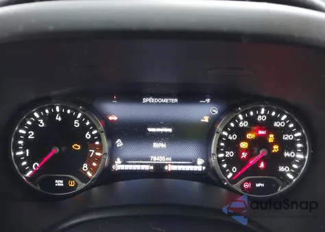 2021 Jeep Renegade Trailhawk 4X4 z USA, uszkodzony, nr VIN ZACNJDC12MPM74558